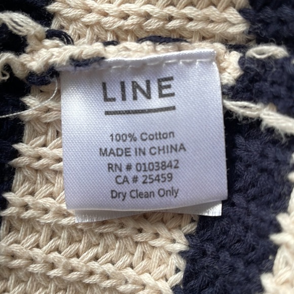 Line stripped sweater - Picture 4 of 5